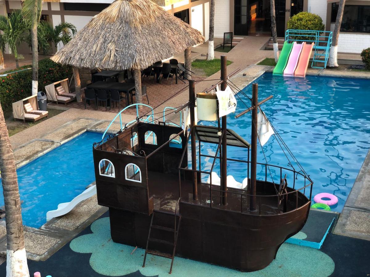 Hotel Villa Murano ปูแอร์โตอาริสตา ภายนอก รูปภาพ
